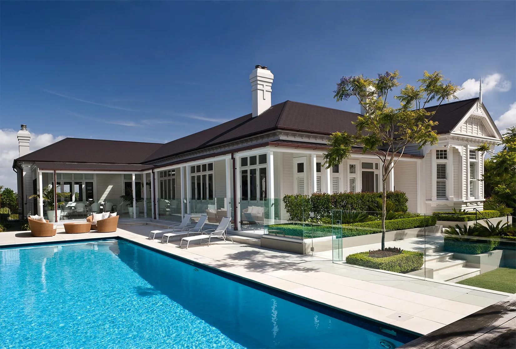 Glass pool fencing on a modern Kelso home